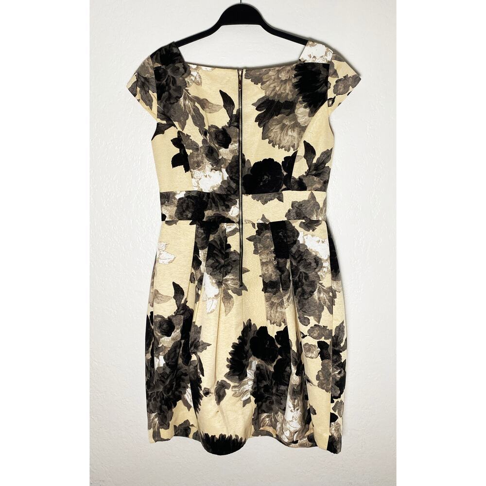 Eliza J Women's Cream Black Floral Pleated Dress Cap Sleeves Pleats Pockets 10 - Picture 3 of 11